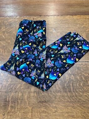Women's Black Magical Castle Capri Pants sz‎ OS fits 8-16